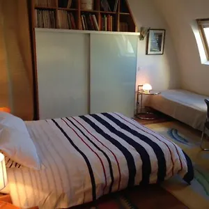 Cote Montmartre Bed and breakfast