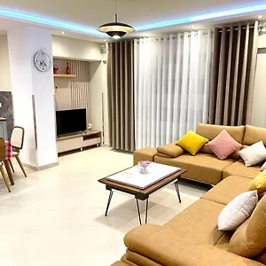 **** Отель Queen Isabella Premium Албания