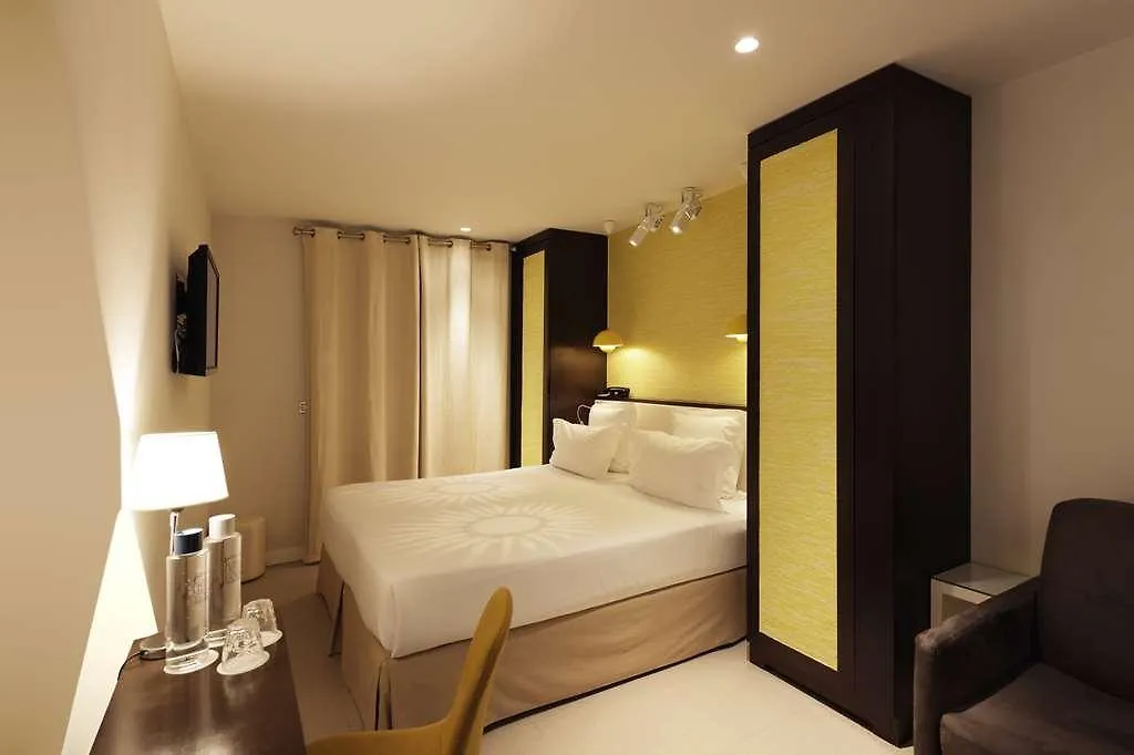 Hotel Eden Paris 4*,