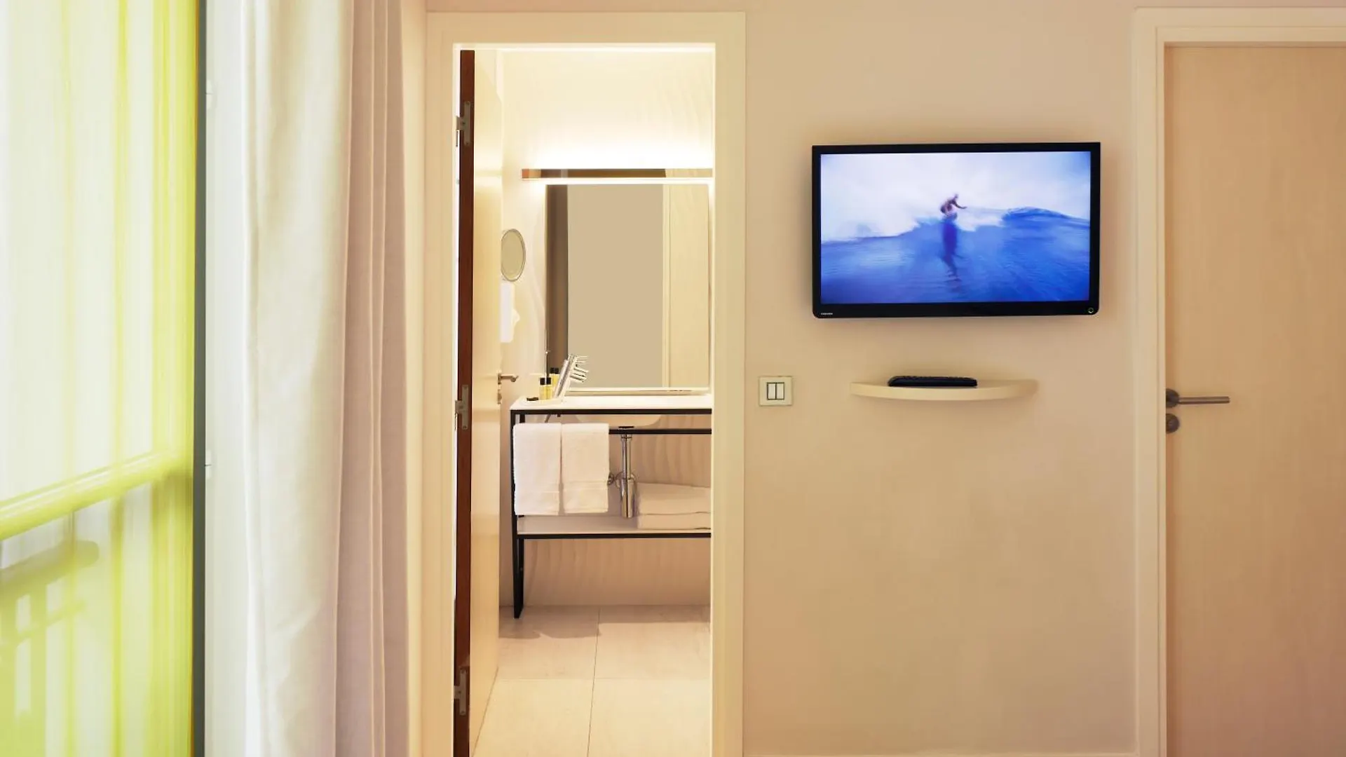 Hotel Eden Paris 4*,  France