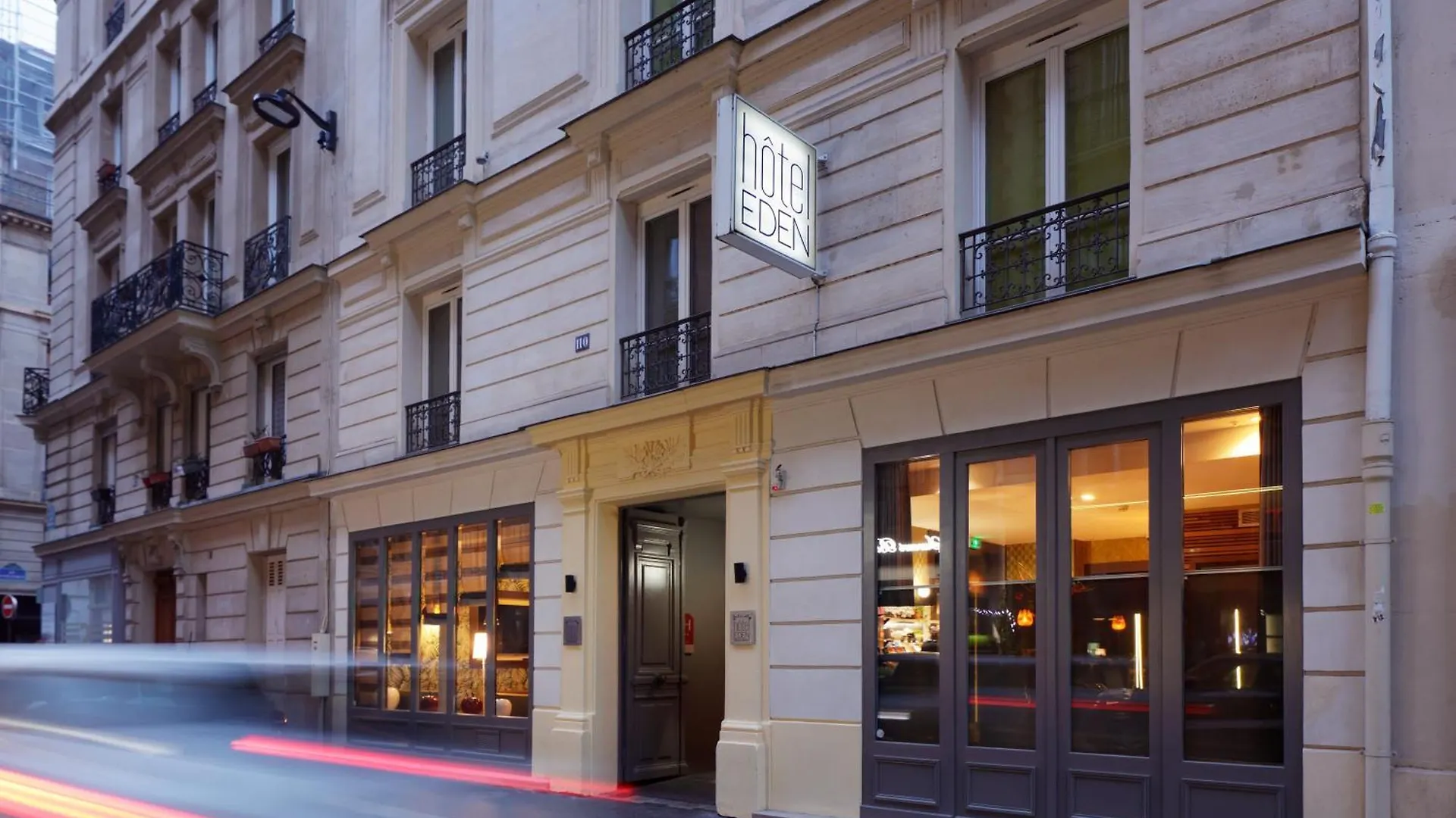 ****  Hotel Eden Paris France