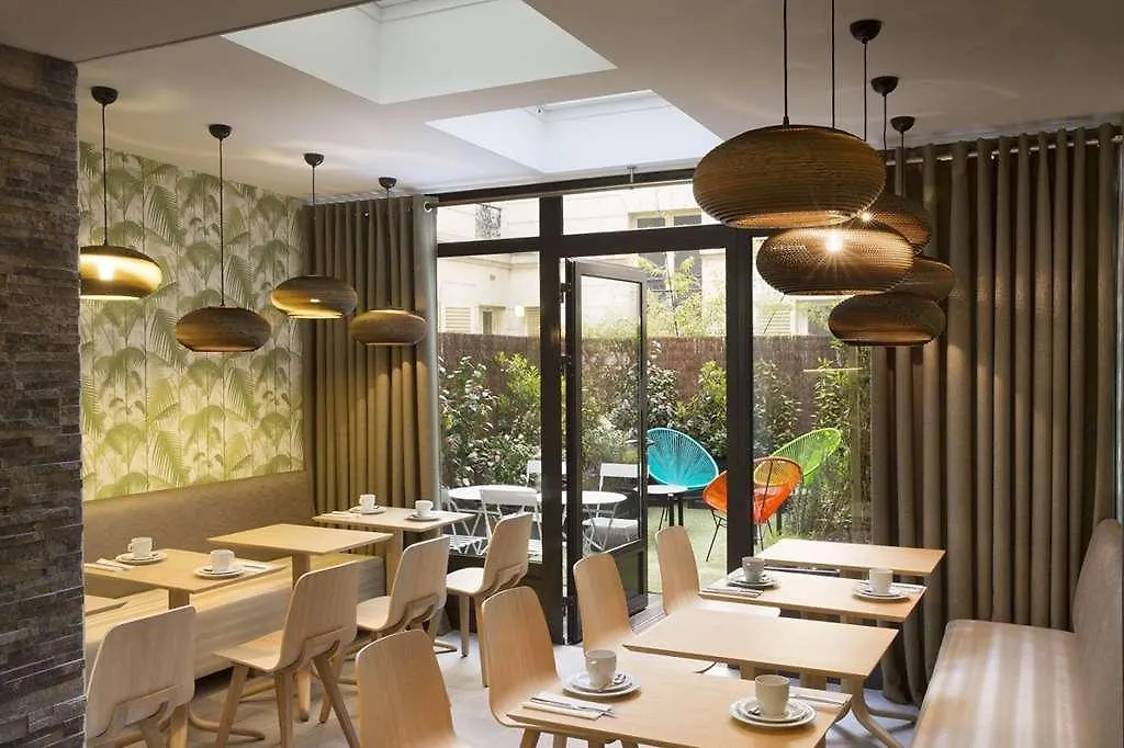 Hotel Eden Paris 4*,  France