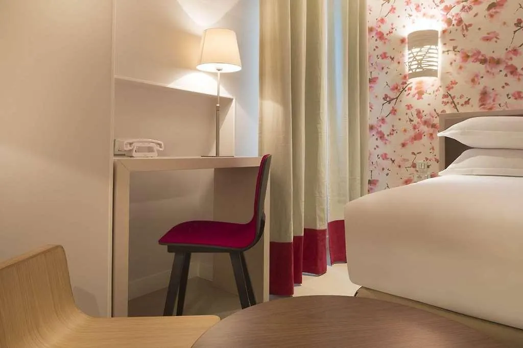 Hotel Eden Paris